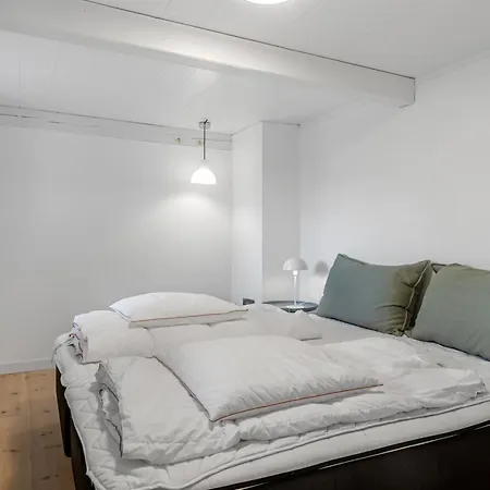 Holiday Eberta - 400m From The Sea In Ne Jutland By Interhome